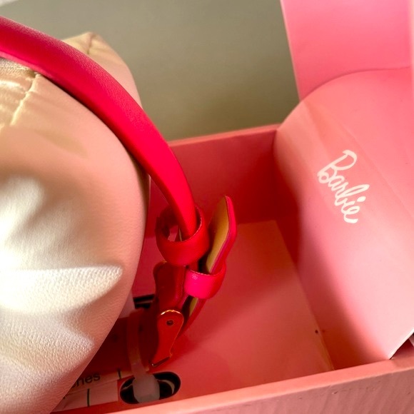 Barbie Watch - Picture 5 of 6